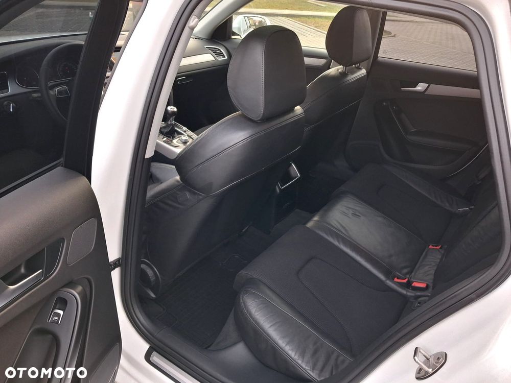 Audi A4 Avant 2.0 TDI DPF S line Sportpaket - 28