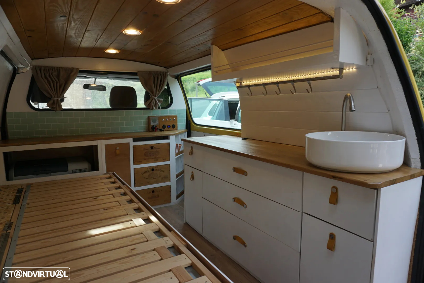 Toyota Hiace Campervan | 4x4 (21JK18) - 3
