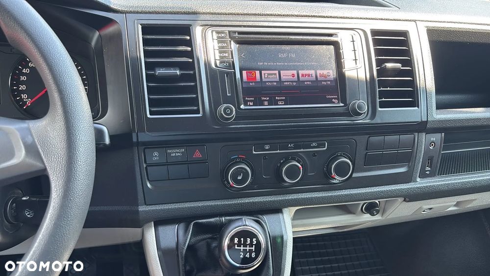 Volkswagen Transporter T6 - 14