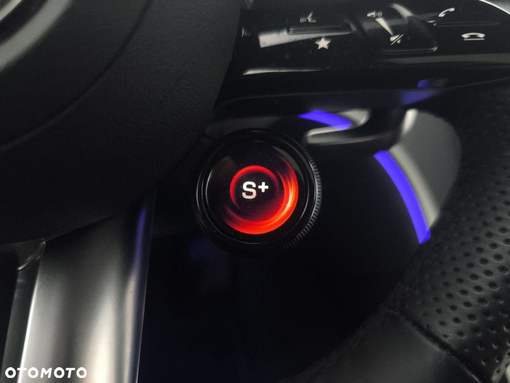 Mercedes-Benz CLE - 21