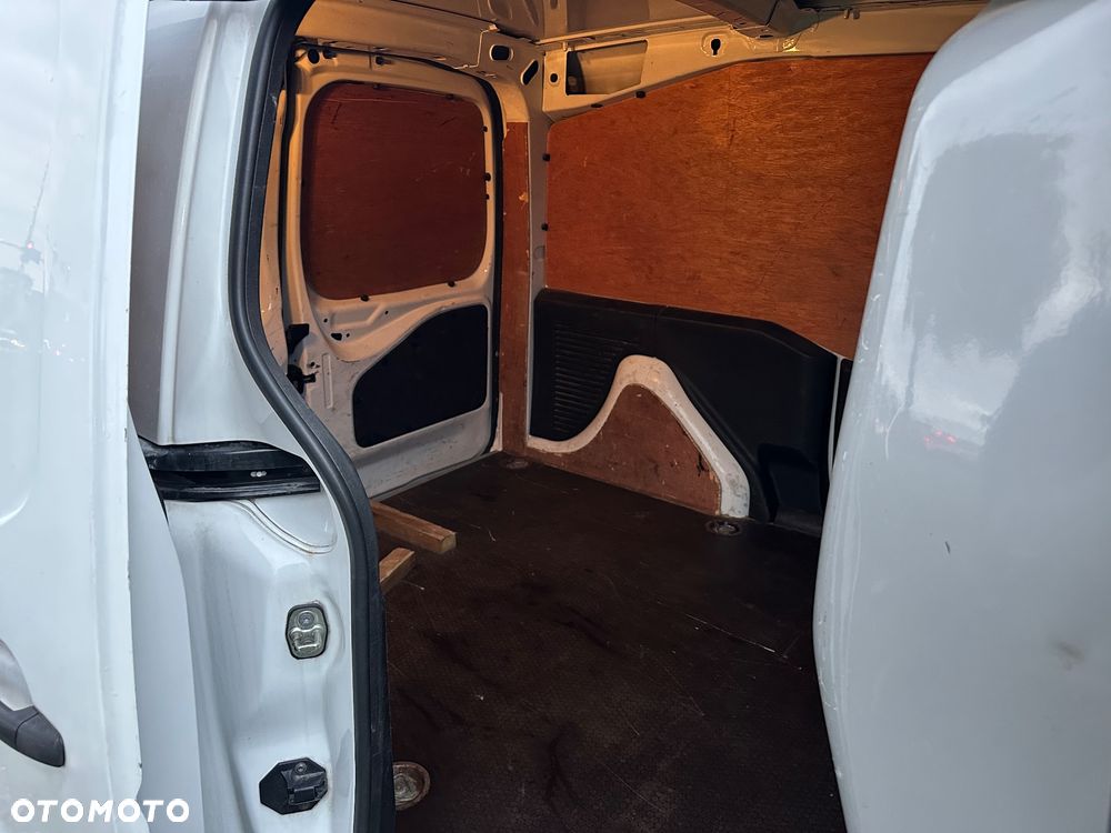 Peugeot PARTNER - 12