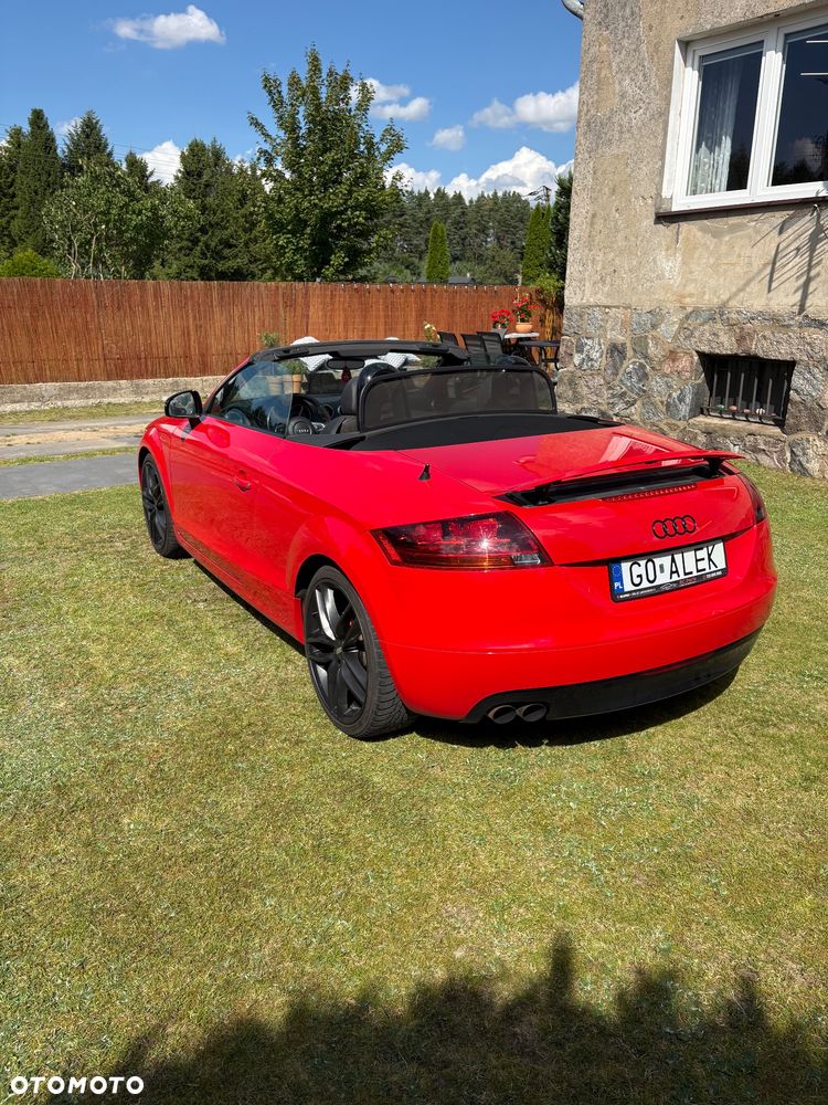 Audi TT Roadster - 5