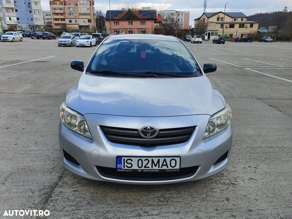Toyota Corolla 1.4 Sdn. Terra - 2
