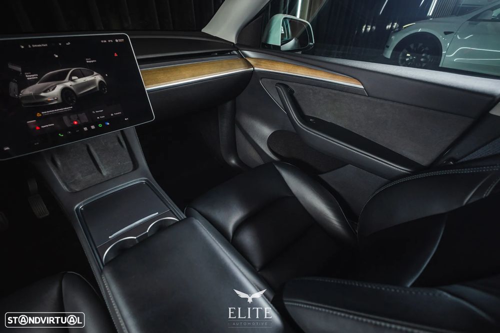 Tesla Model Y Long Range Tração Integral - 17