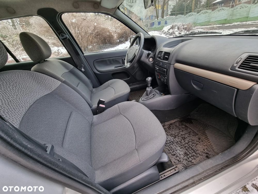 Renault Clio 1.2 Emotion - 5