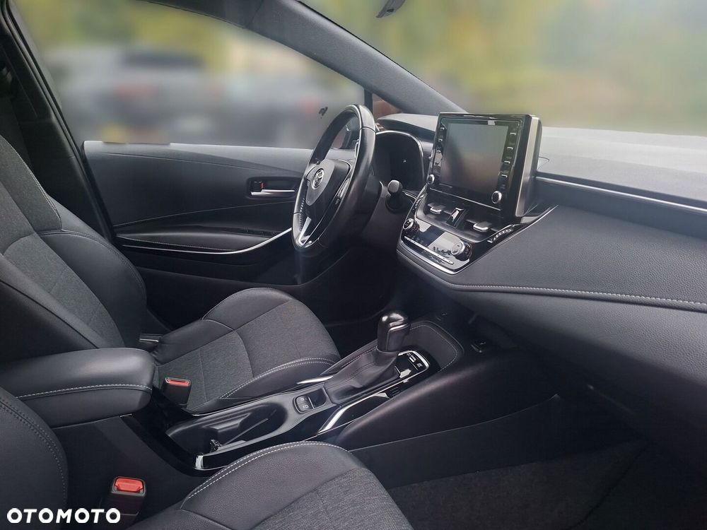 Toyota Corolla 1.8 Hybrid Comfort - 9