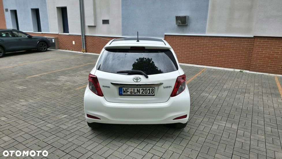 Toyota Yaris 1.33 Premium - 5