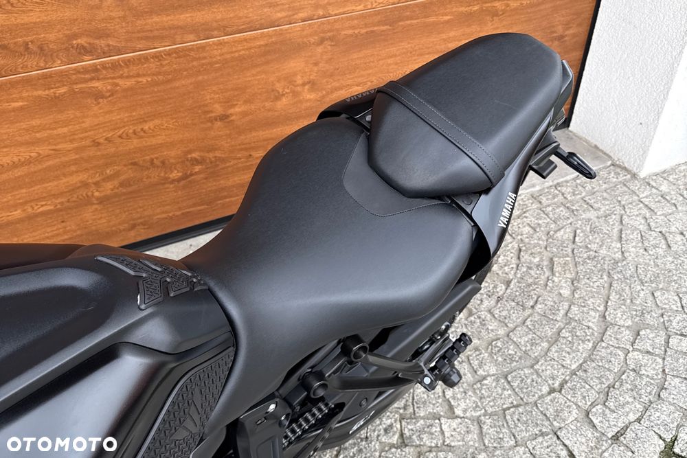 Yamaha MT - 28