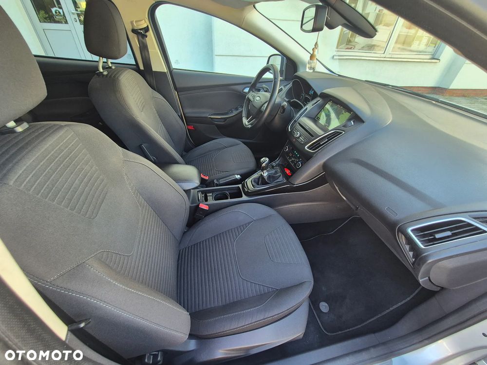 Ford Focus - 14