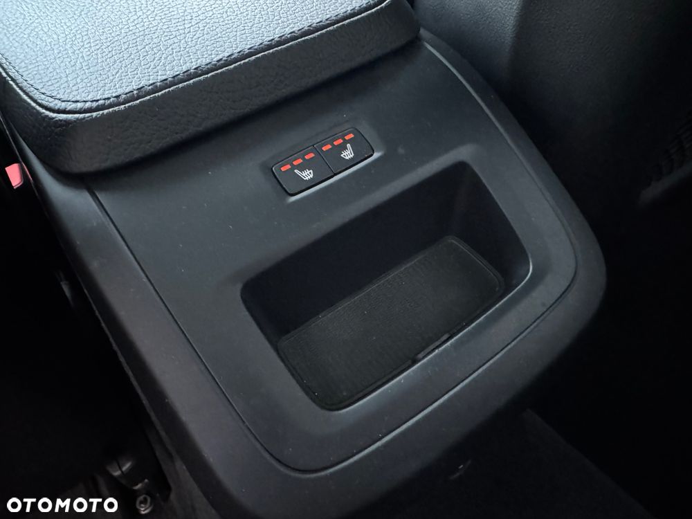 Volvo V90 D3 Geartronic Momentum Pro - 10