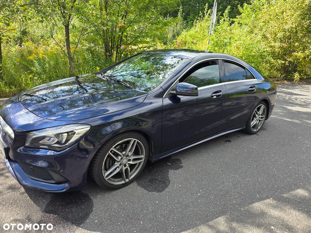 Mercedes-Benz CLA 220 4-Matic AMG Line - 8