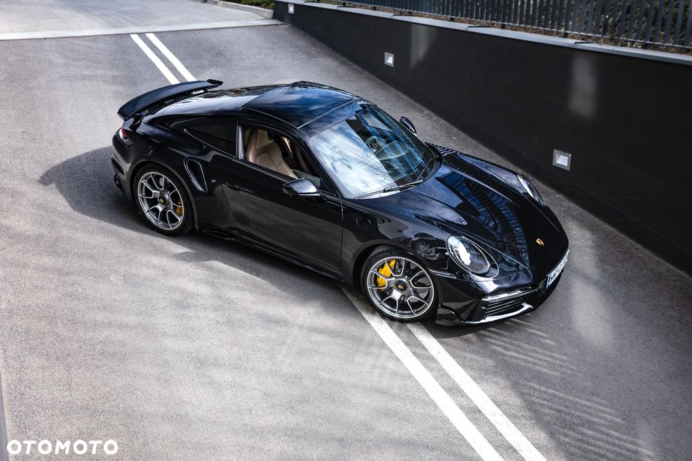 Porsche 911 Turbo S - 1