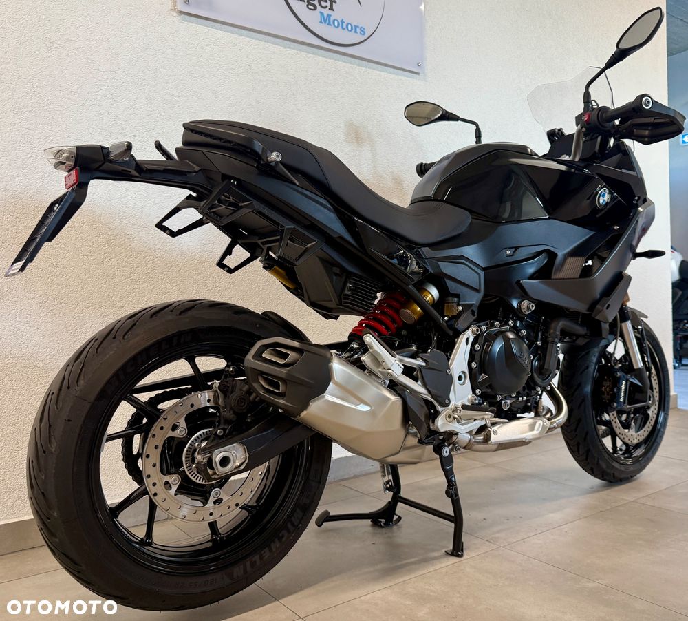 BMW XR - 5