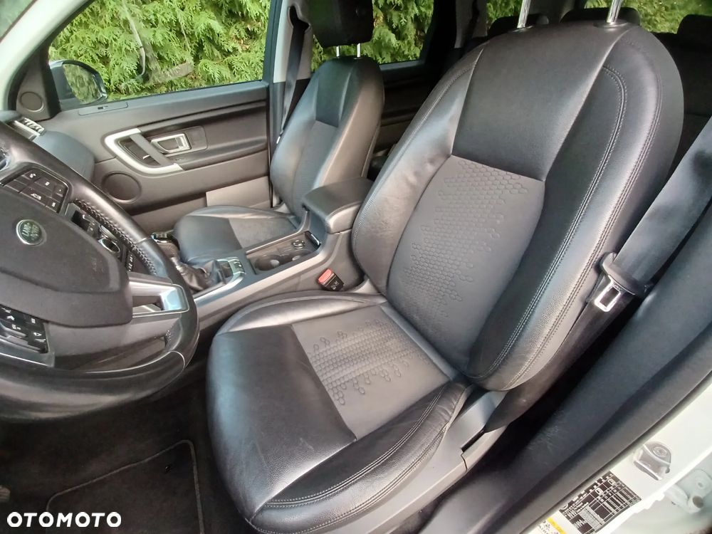 Land Rover Discovery Sport - 16