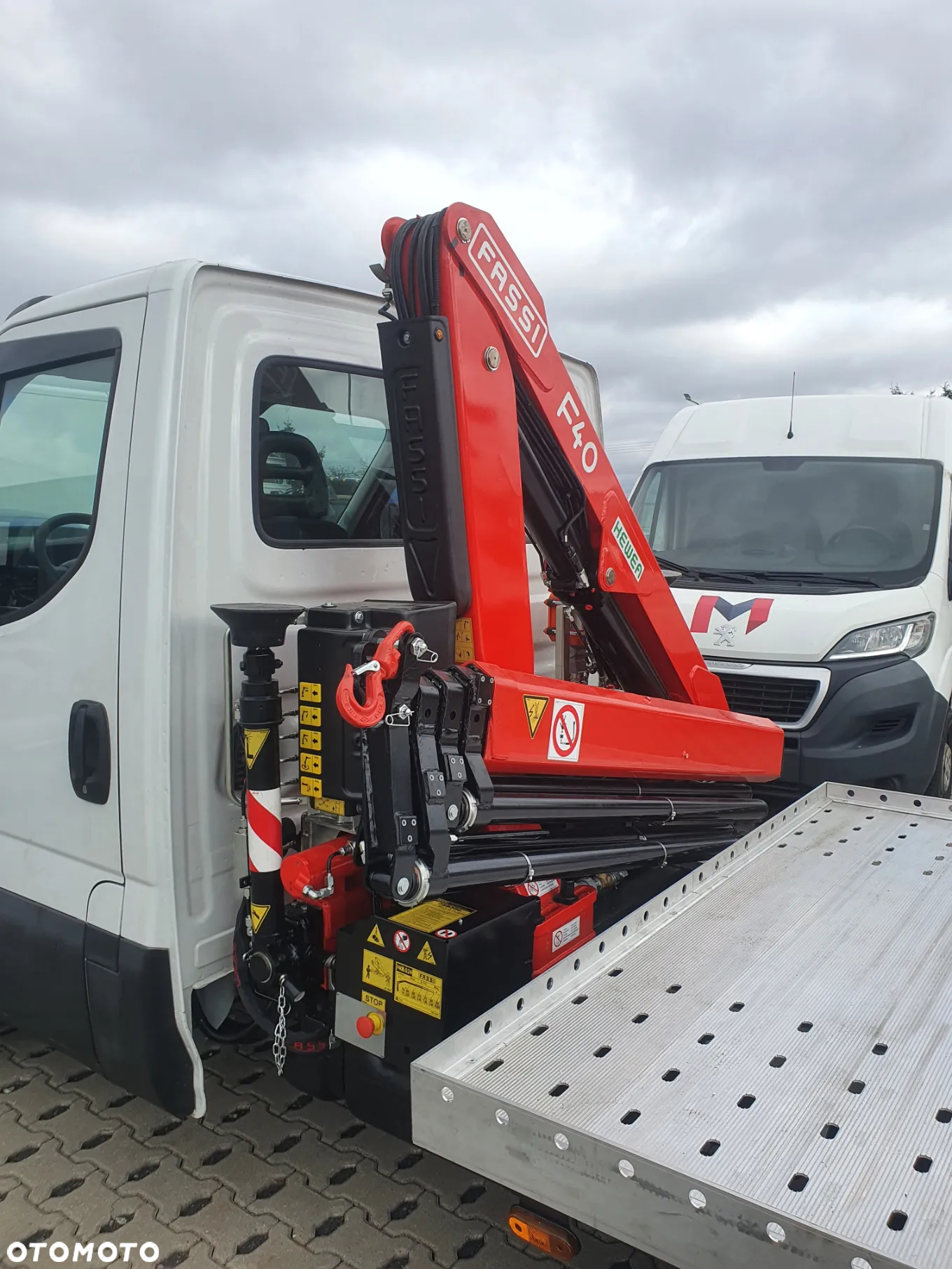 Iveco żuraw, HDS + montaż, do płyt warstwowych, okien, budowlanki - 22