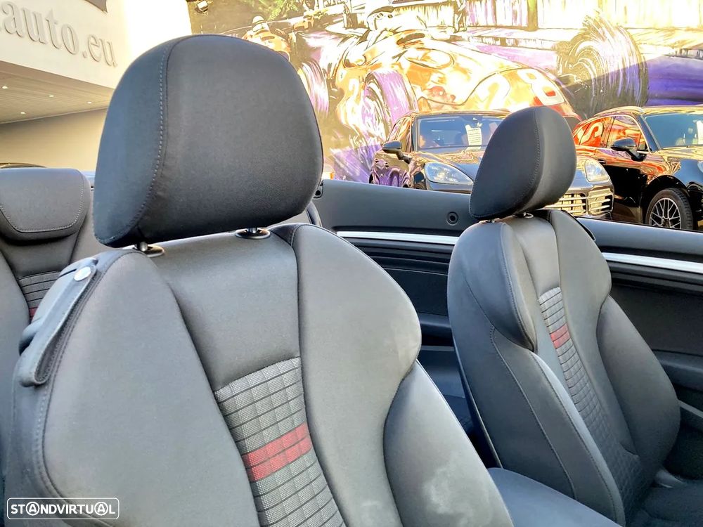 Audi A3 Cabrio 1.6 TDI (clean diesel) Attraction - 33