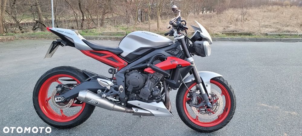 Triumph Street Triple - 4