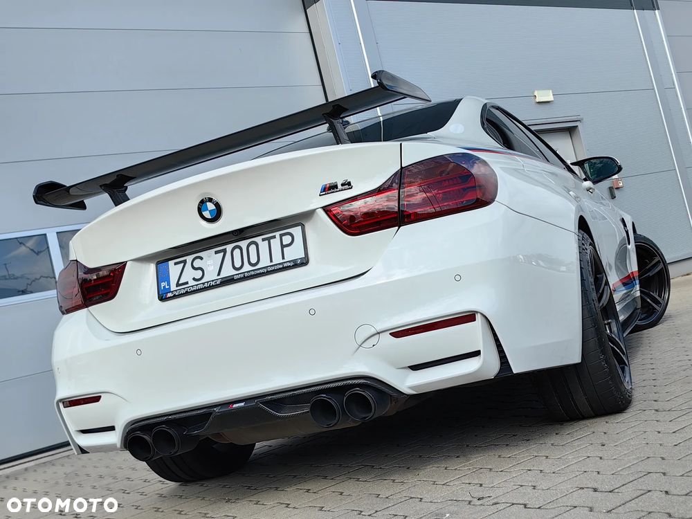 BMW M4 Coupe DKG - 7