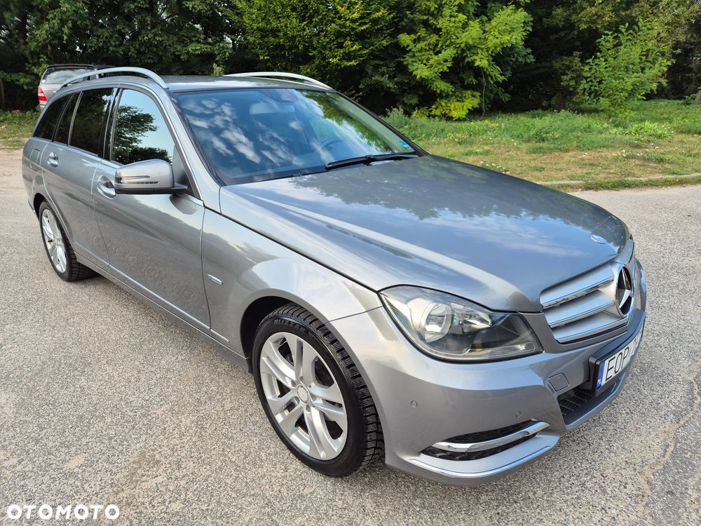 Mercedes-Benz Klasa C 180 T BlueEFFICIENCY Avantgarde - 35