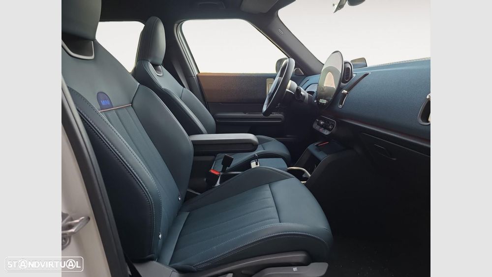 MINI Countryman E Favoured L - 10