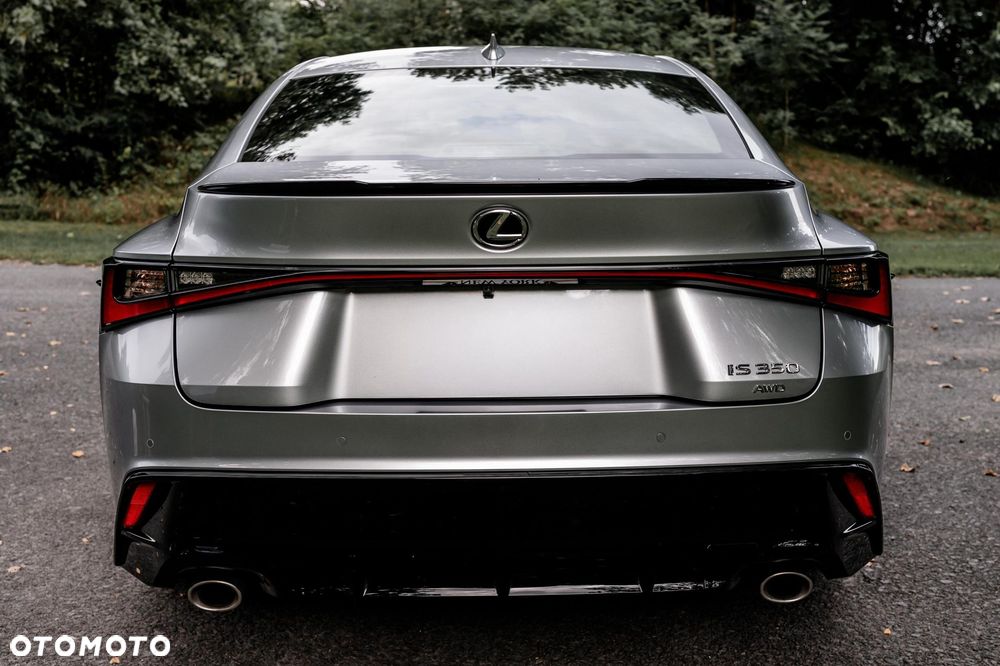 Lexus Is 2022 photo 5