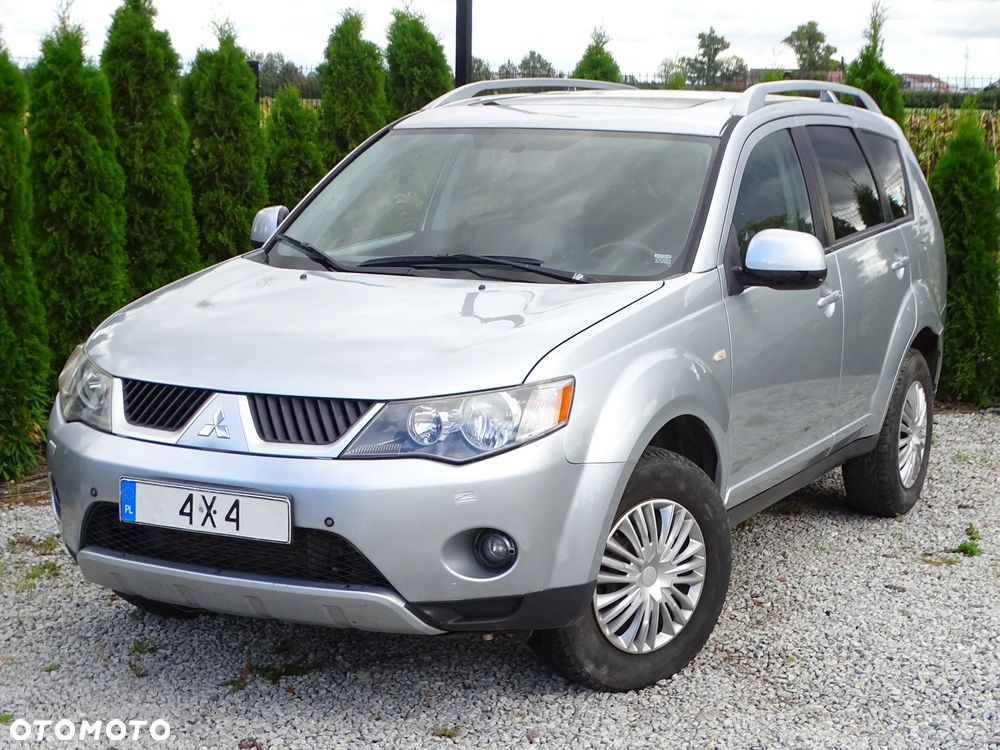 Mitsubishi Outlander - 23