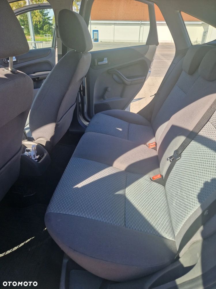 Ford Focus 1.6 Comfort - 8