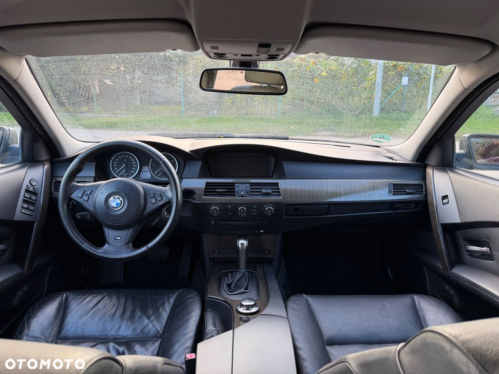 BMW Seria 5 530d - 23