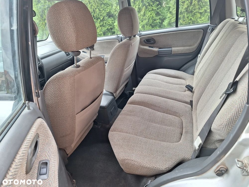 Suzuki Grand Vitara 2.0 TD - 5