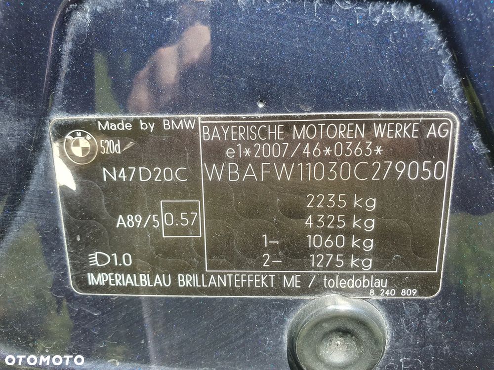 BMW Seria 5 520d - 27