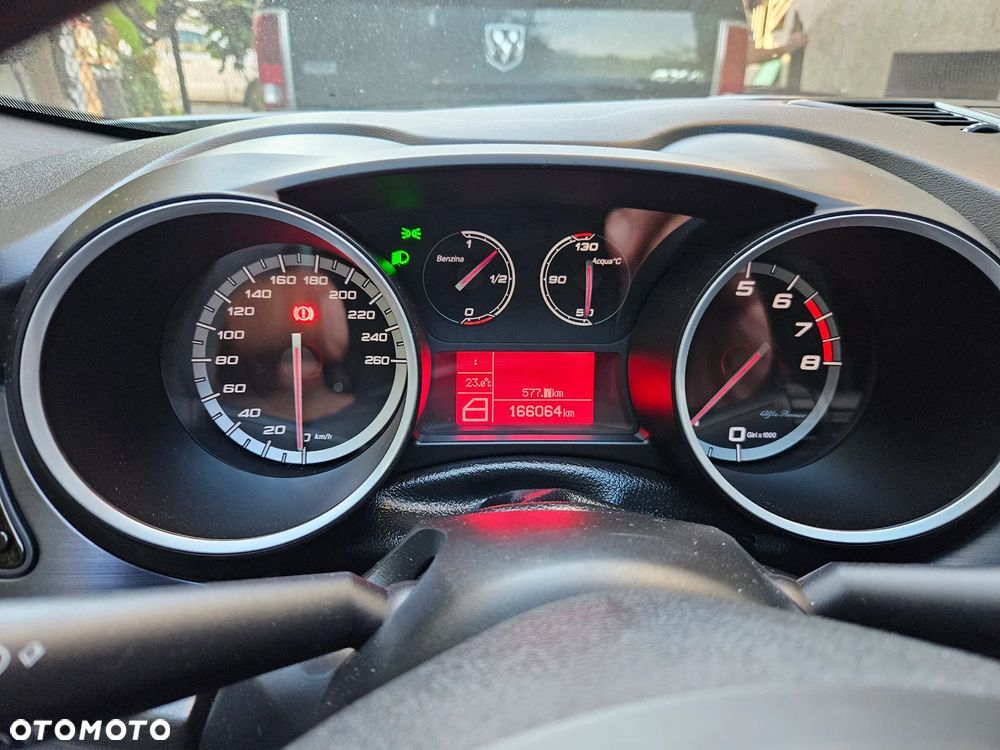 Alfa Romeo Giulietta 1750 TBi Quadrifoglio Verde - 21