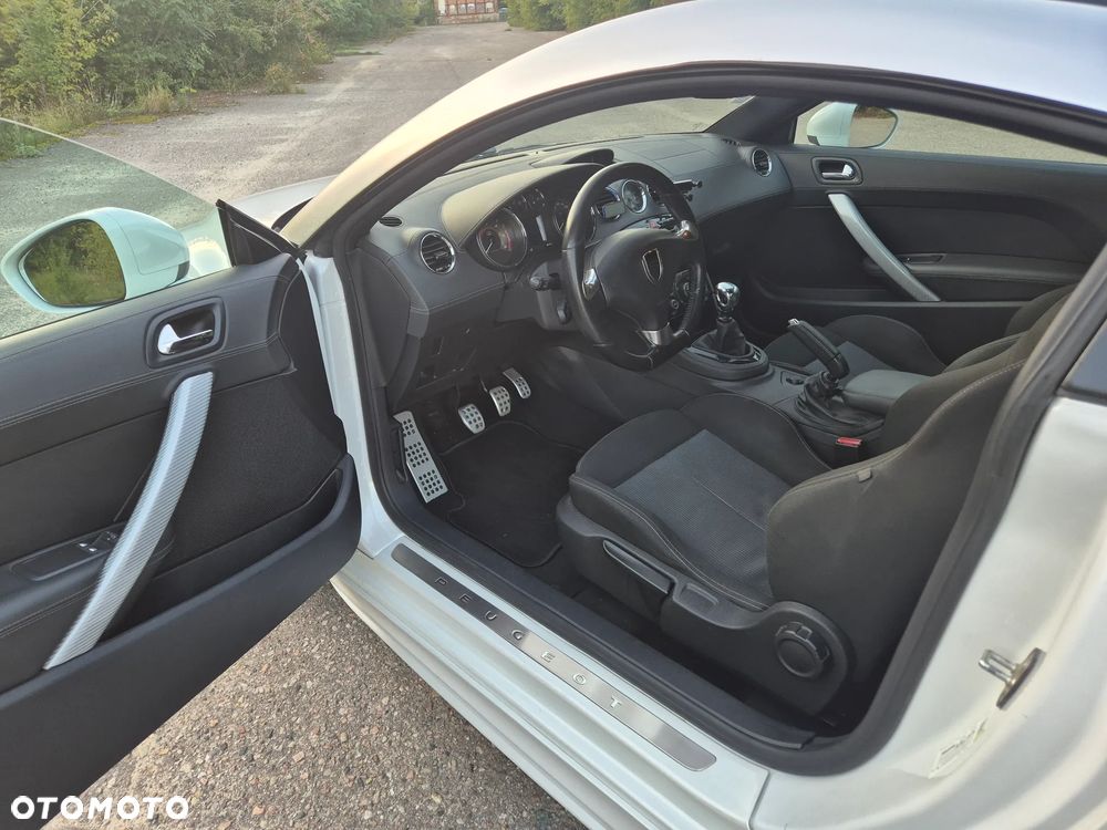 Peugeot RCZ 2.0 HDi - 10