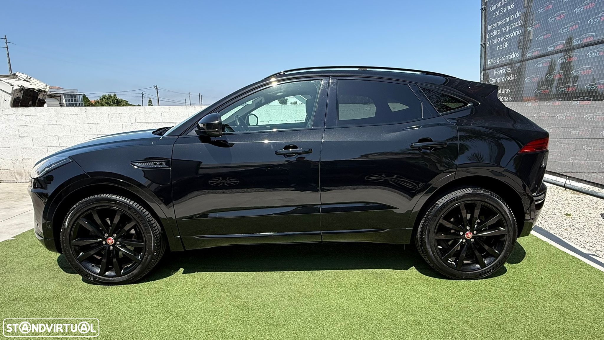 Jaguar E-Pace 2.0 i4D R-Dynamic AWD Aut. - 13