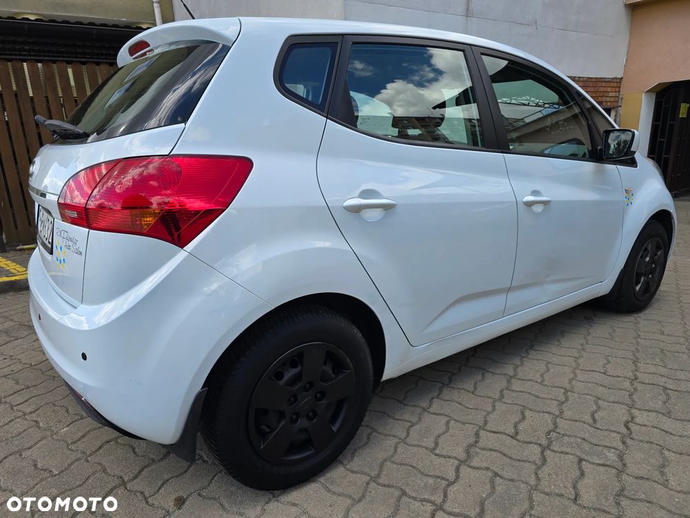 Kia Venga 1.4 Business Line - 13