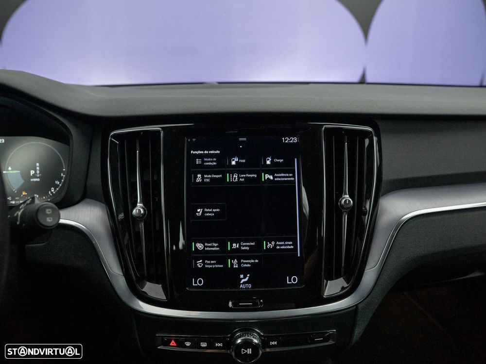 Volvo V60 2.0 T6 AWD TE Inscription Expression - 33