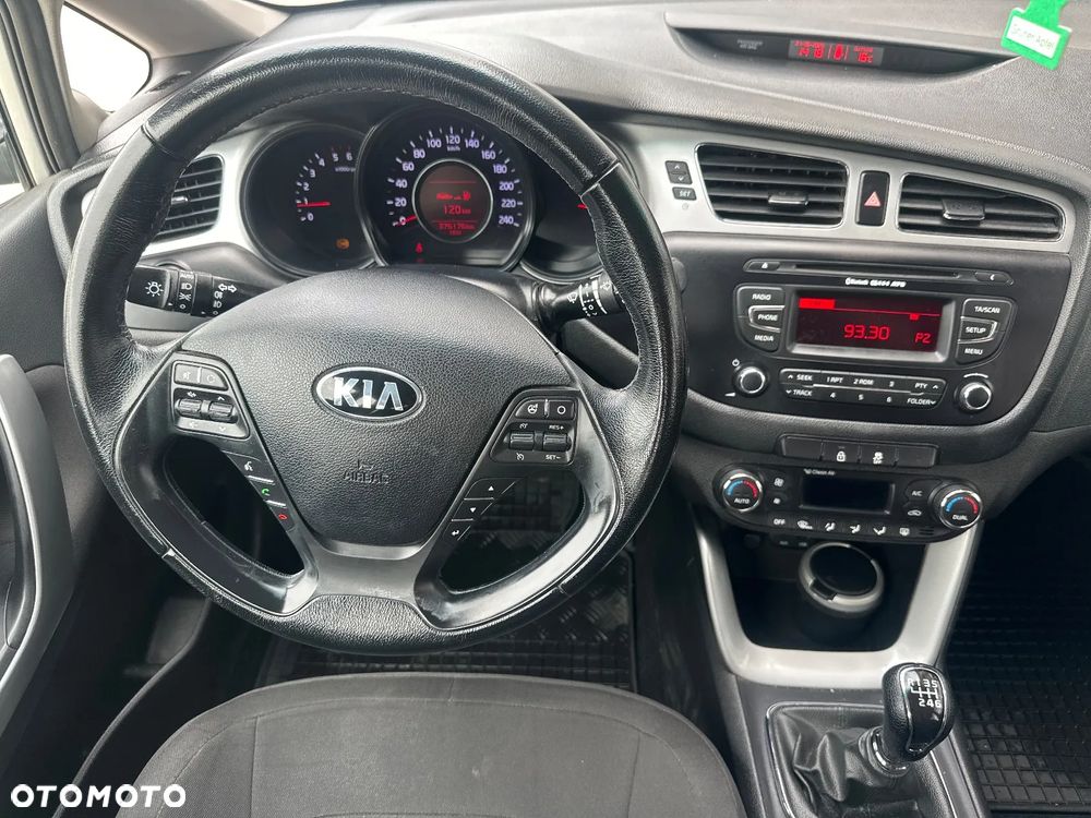 Kia Ceed 1.6 CRDi M - 22