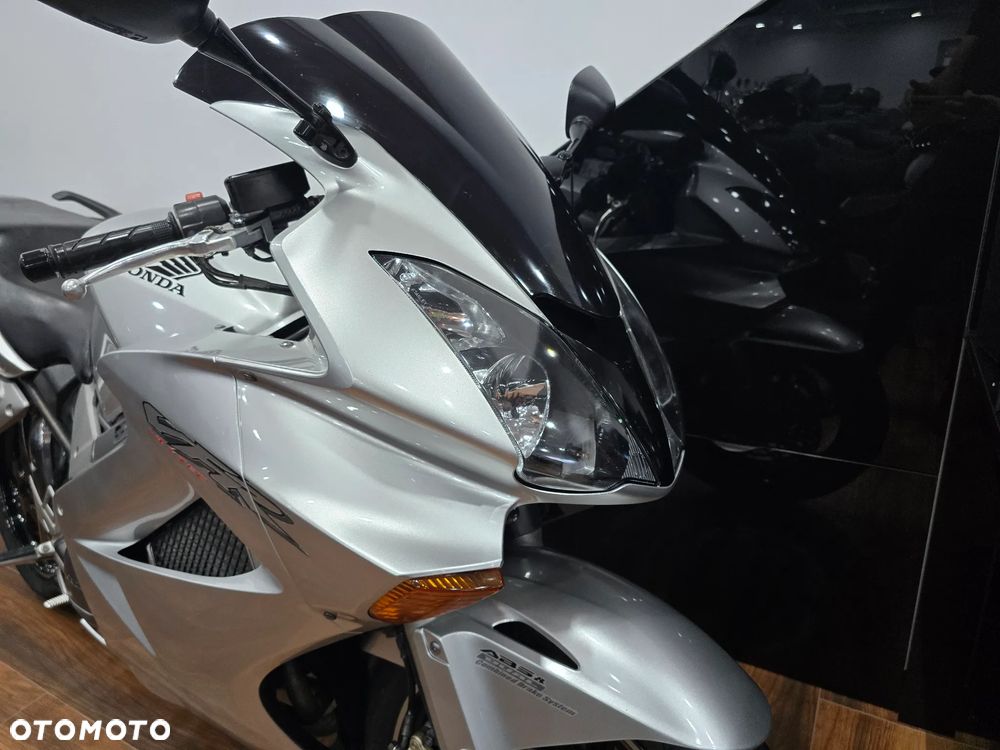 Honda VFR - 20