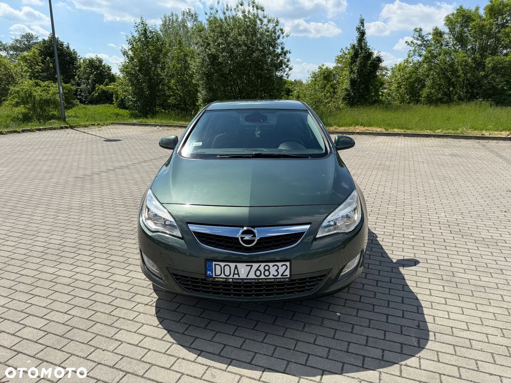 Opel Astra 1.6 Color Edition - 1