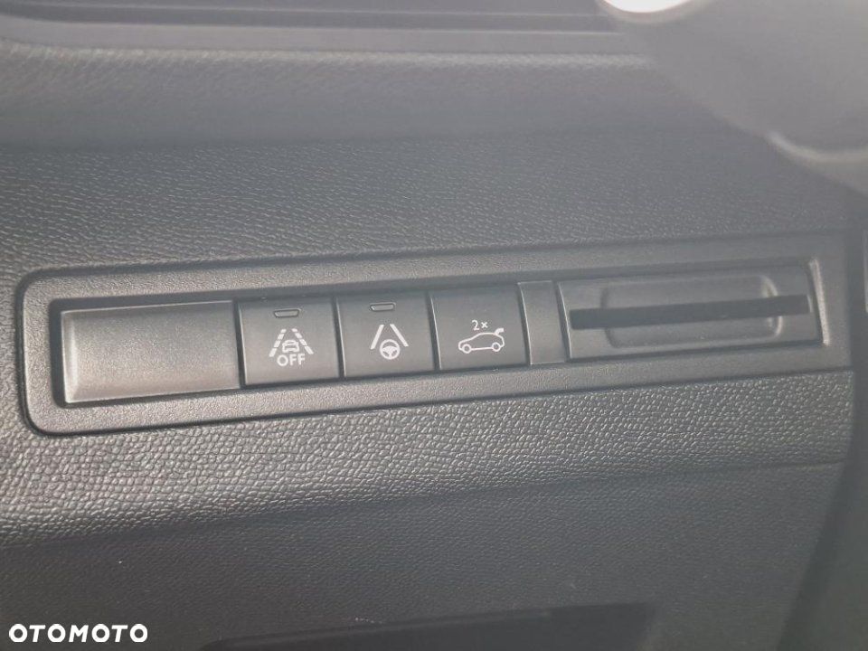 Peugeot 5008 - 32