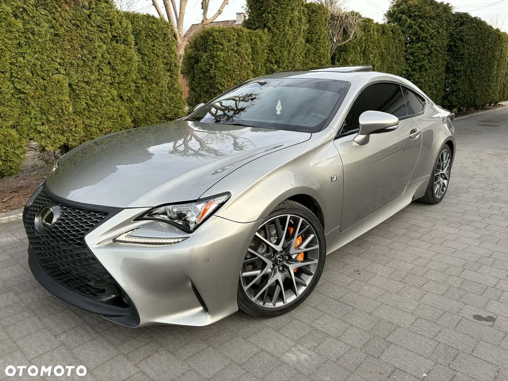 Lexus RC - 12