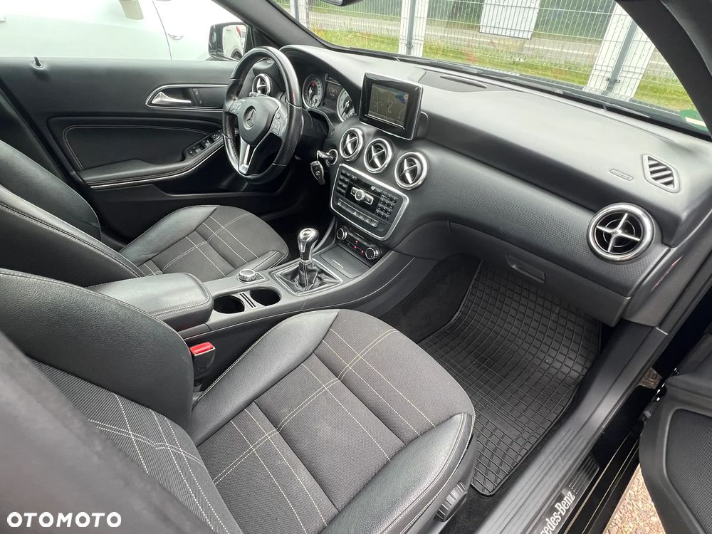 Mercedes-Benz Klasa A 200 (BlueEFFICIENCY) Urban - 21