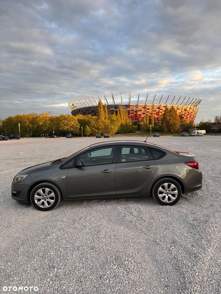 Opel Astra 1.4 T Active - 12