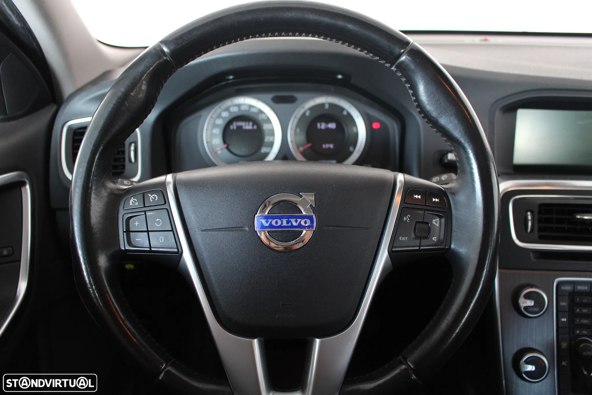 Volvo V60 2.0 D3 Momentum - 15