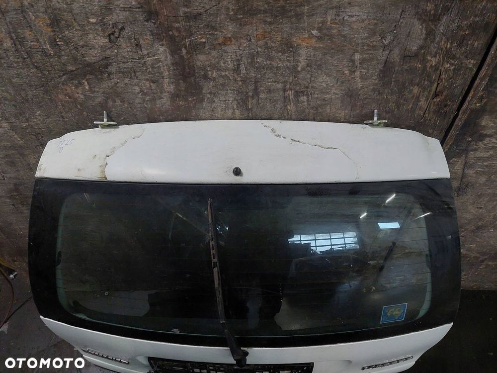 KOMPLETNY TYŁ KLAPA BAGAŻNIKA ZDERZAK LAMPY MEGANE I LIFT KOMBI 0389 - 8