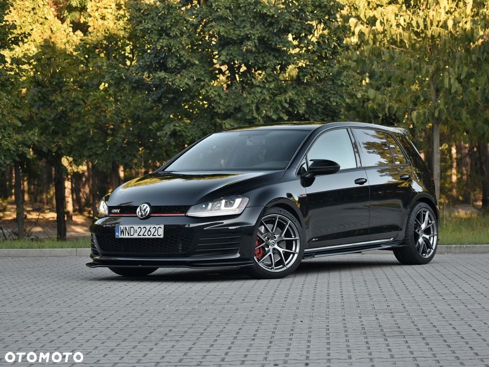 Volkswagen Golf GTI (BlueMotion Technology) DSG Performance - 1