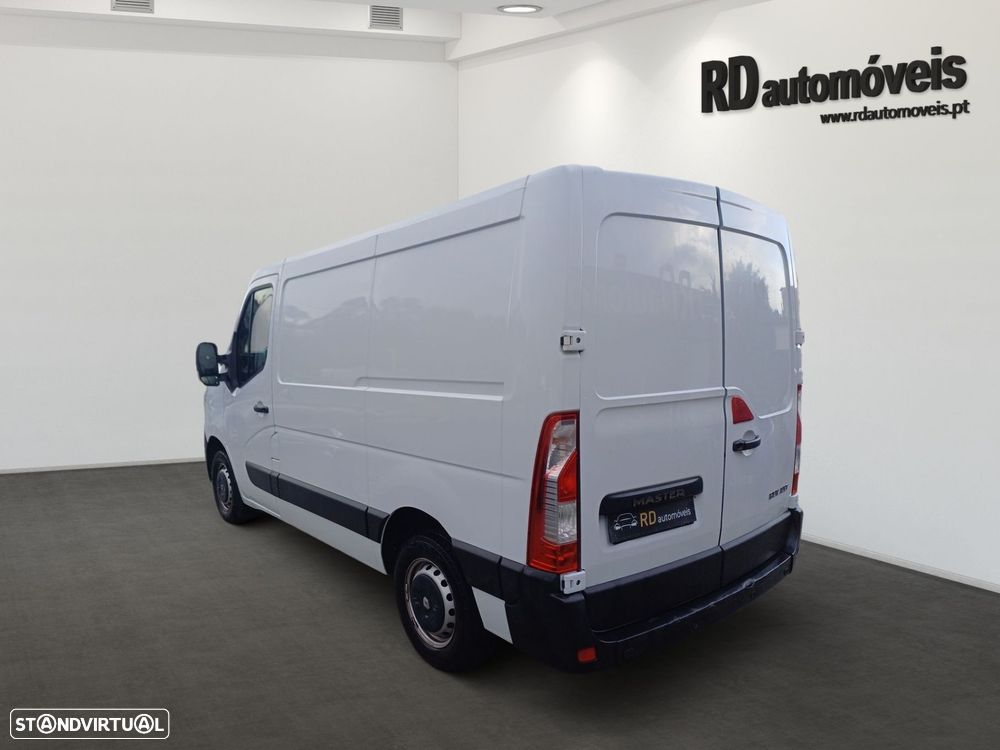 Renault Master 2.3 dCi L1H1 3.5T - 4