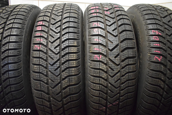 R16 195/70 Pirelli Snowcontrol Serie 3 Cena za komplet