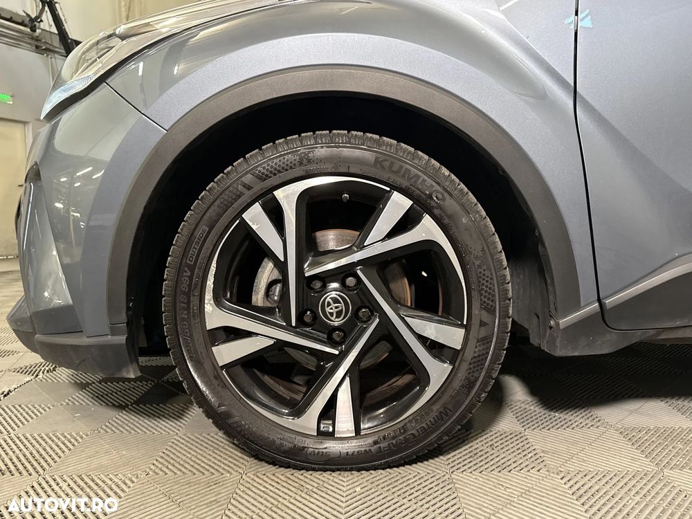 Toyota C-HR - 14