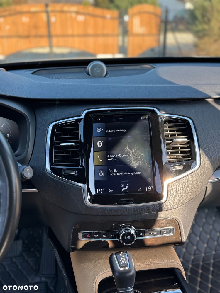 Volvo XC 90 D5 AWD Momentum - 4