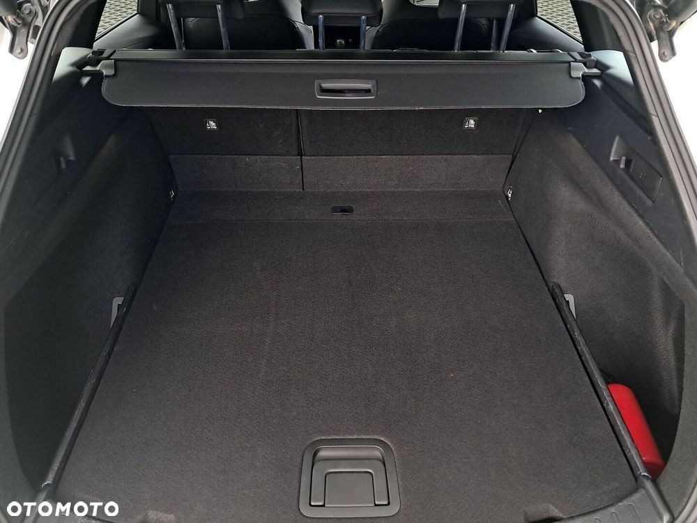 Toyota Corolla 1.8 Hybrid GR Sport Dynamic - 12